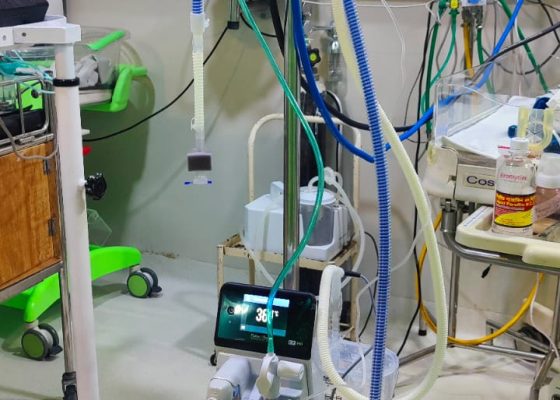 latest machine of F&P950 babble CPAP of Fisher & Paykel Healthcare New Zealand
